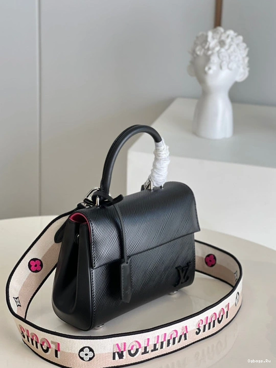 VUITTON CHANELUNY LOUIS MINI 0217